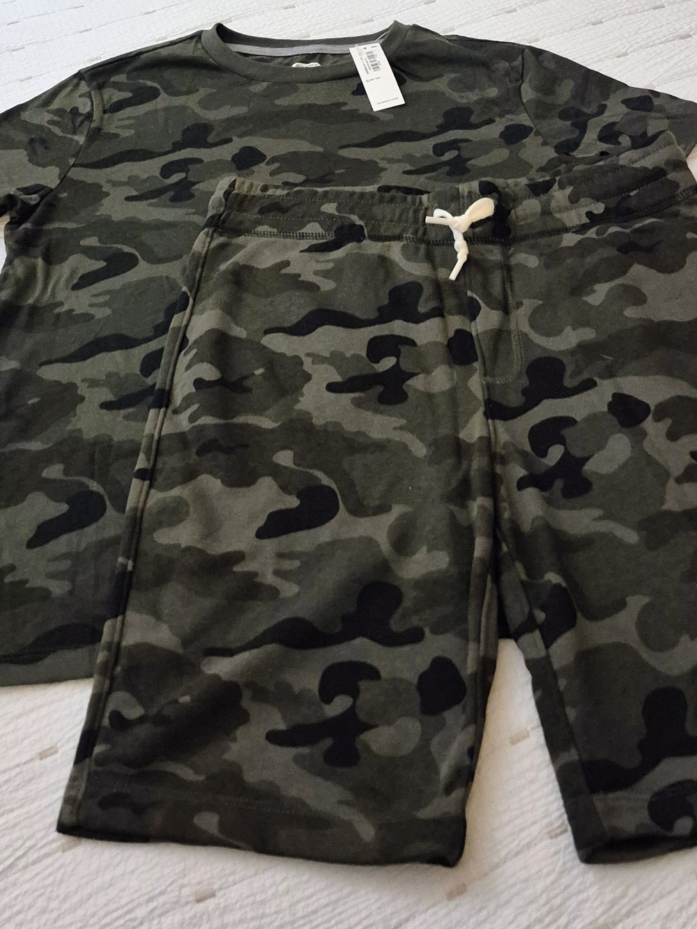 Old Navy Kids Green Camo Pull-On Shorts &  Top